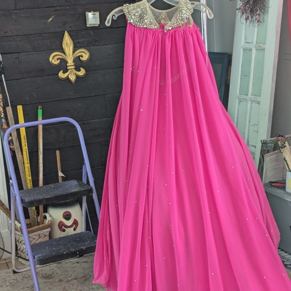 One of a kind Johnathon Kayne pagent dress from trunk show - Picture 4 of 7